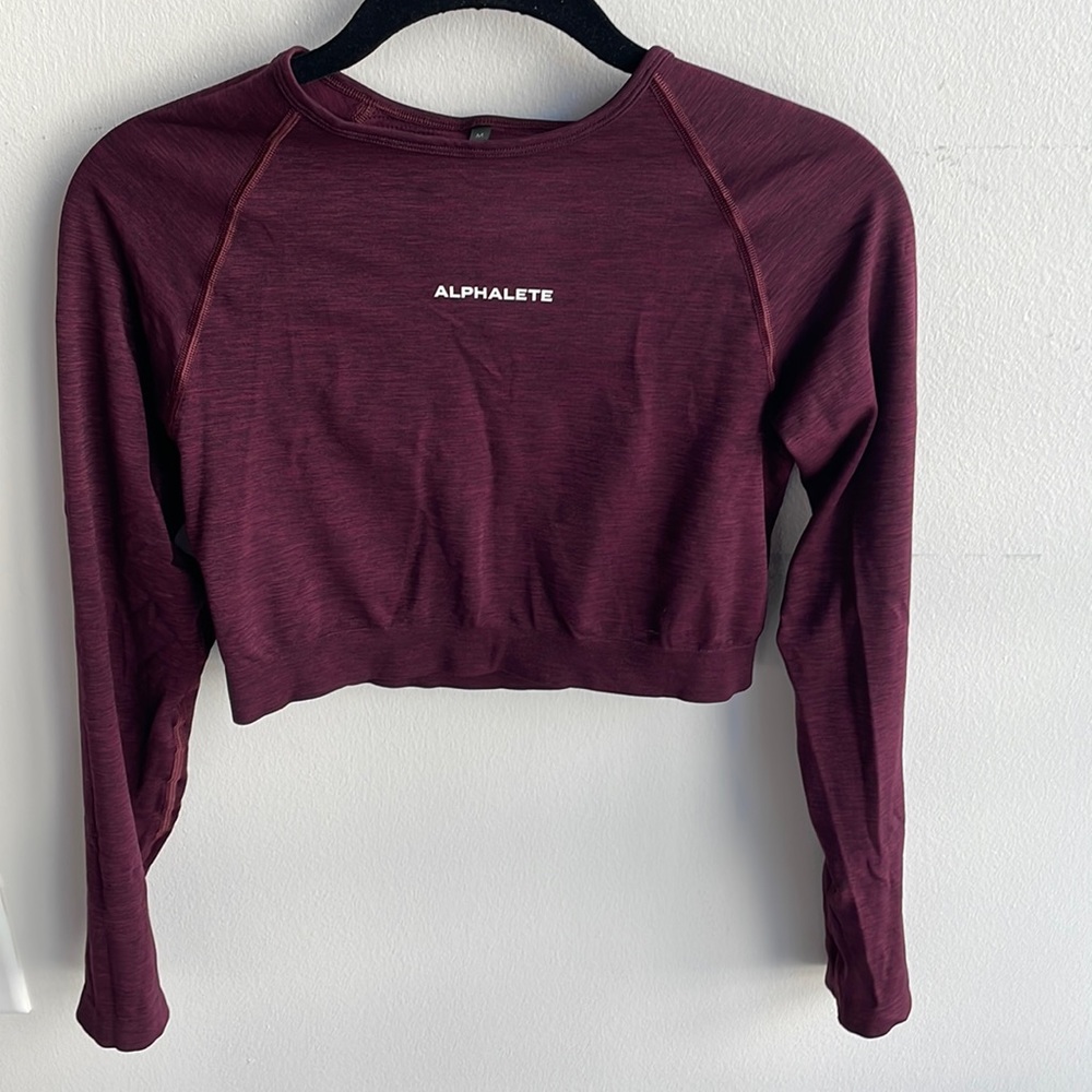 Alphalete amplify crop top